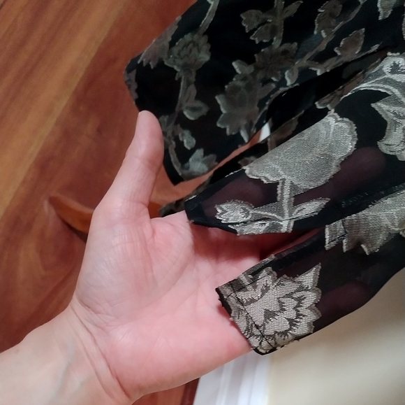 Semi-sheer button-up tunic top - Picture 6 of 8